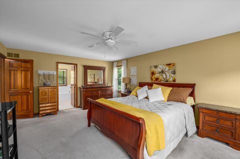 Tiny photo for 655 Blackhawk Drive, Batavia, IL 60510 (MLS # 12499746)
