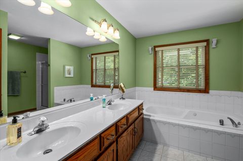 Tiny photo for 655 Blackhawk Drive, Batavia, IL 60510 (MLS # 12499746)