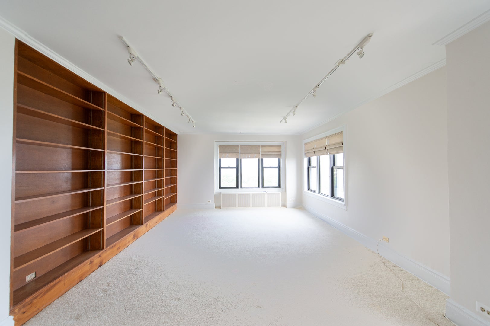 5300 S Shore Drive 111