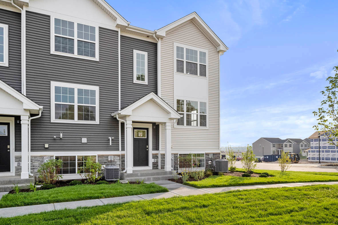 1401 Oakfield Lane