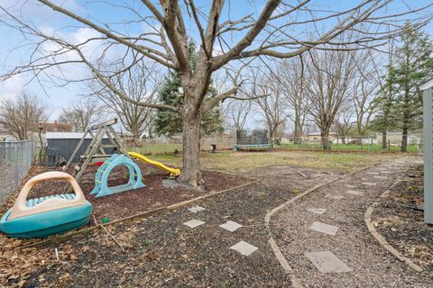 Tiny photo for 702 6th Avenue, Erie, IL 61250 (MLS # 12610559)