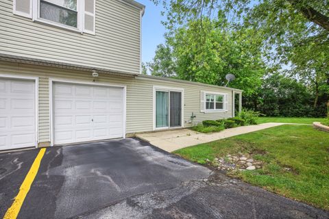 Tiny photo for 195 Thomas Court #A, Bartlett, IL 60103 (MLS # 12449253)