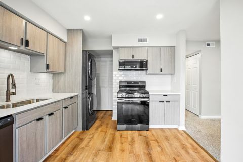 Tiny photo for 195 Thomas Court #A, Bartlett, IL 60103 (MLS # 12449253)