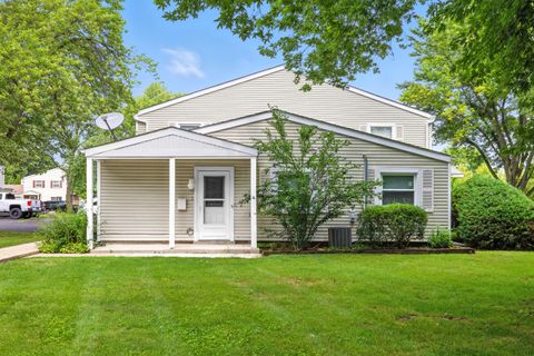 Photo of 195 Thomas Court #A, Bartlett, IL 60103 (MLS # 12449253)