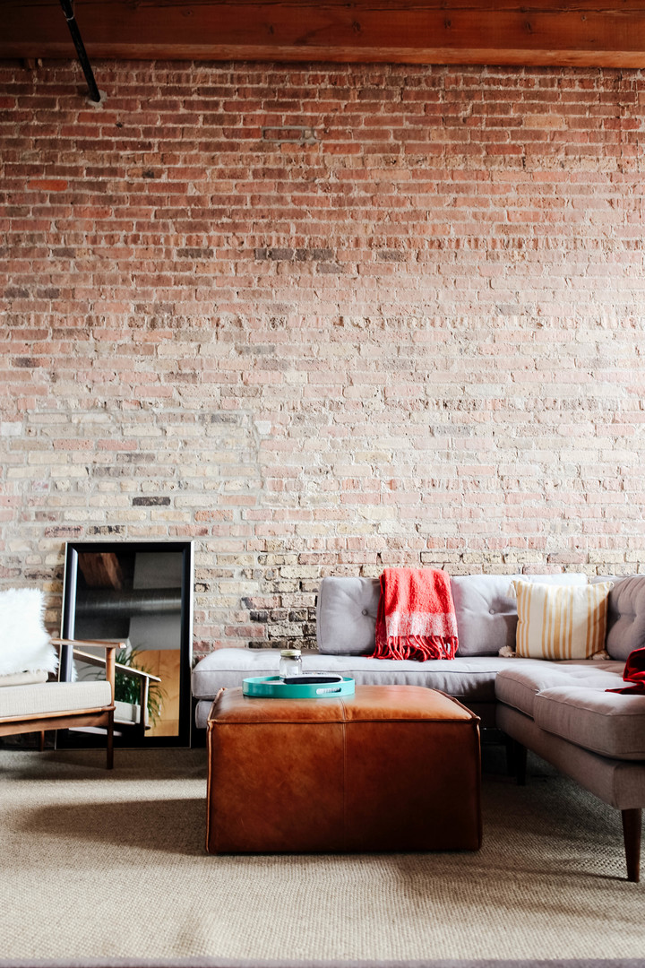 2111 W Churchill Street 211