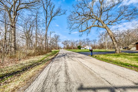 Tiny photo for 1705 Norfolk Avenue, Crete, IL 60417 (MLS # 12613367)