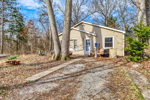 Photo of 1705 Norfolk Avenue, Crete, IL 60417 (MLS # 12613367)