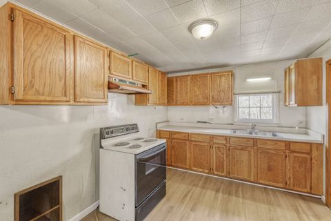 Tiny photo for 1705 Norfolk Avenue, Crete, IL 60417 (MLS # 12613367)