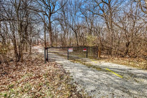 Tiny photo for 1705 Norfolk Avenue, Crete, IL 60417 (MLS # 12613367)