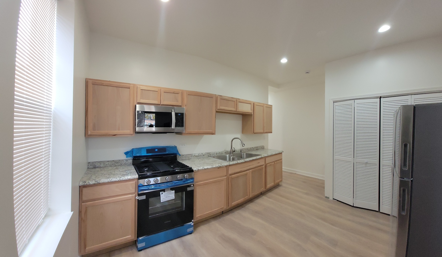 3840 W Roosevelt Road A