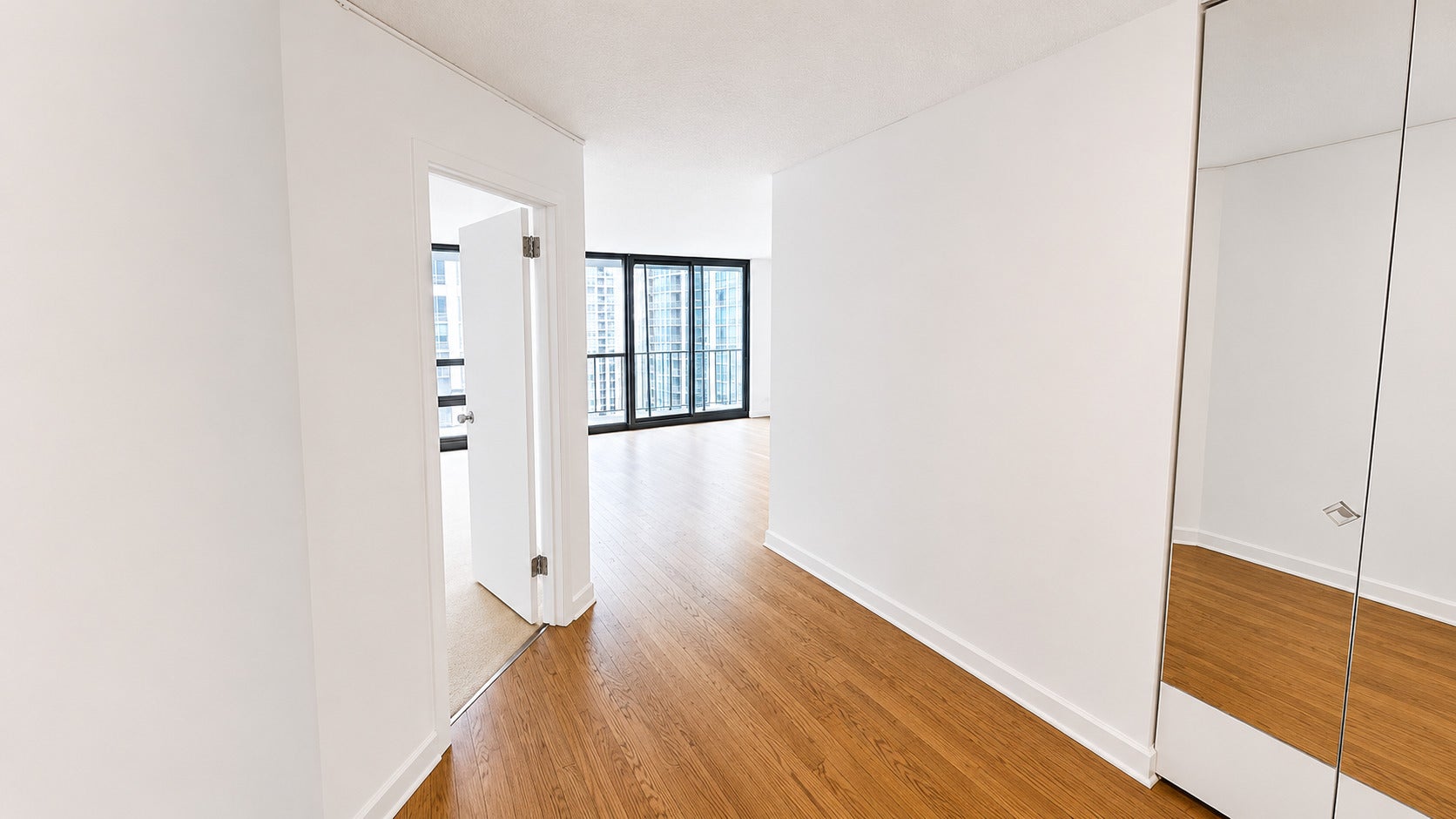10 E Ontario Street 4007