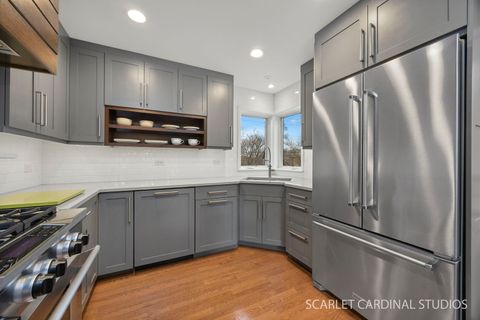 Tiny photo for 877 Crescent Boulevard, Glen Ellyn, IL 60137 (MLS # 12571460)