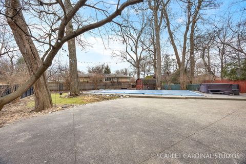 Tiny photo for 877 Crescent Boulevard, Glen Ellyn, IL 60137 (MLS # 12571460)