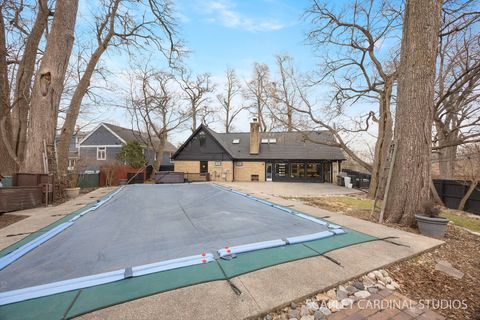 Tiny photo for 877 Crescent Boulevard, Glen Ellyn, IL 60137 (MLS # 12571460)