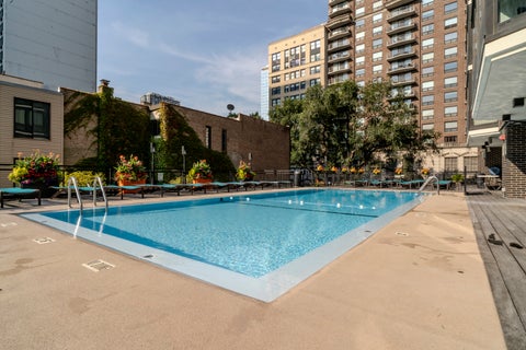 Tiny photo for 21 W Goethe Street #5G, Chicago, IL 60610 (MLS # 12738095)