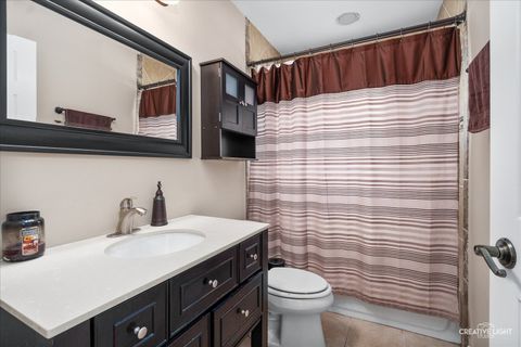 Tiny photo for 129 Oxford Road, Bolingbrook, IL 60440 (MLS # 12469845)