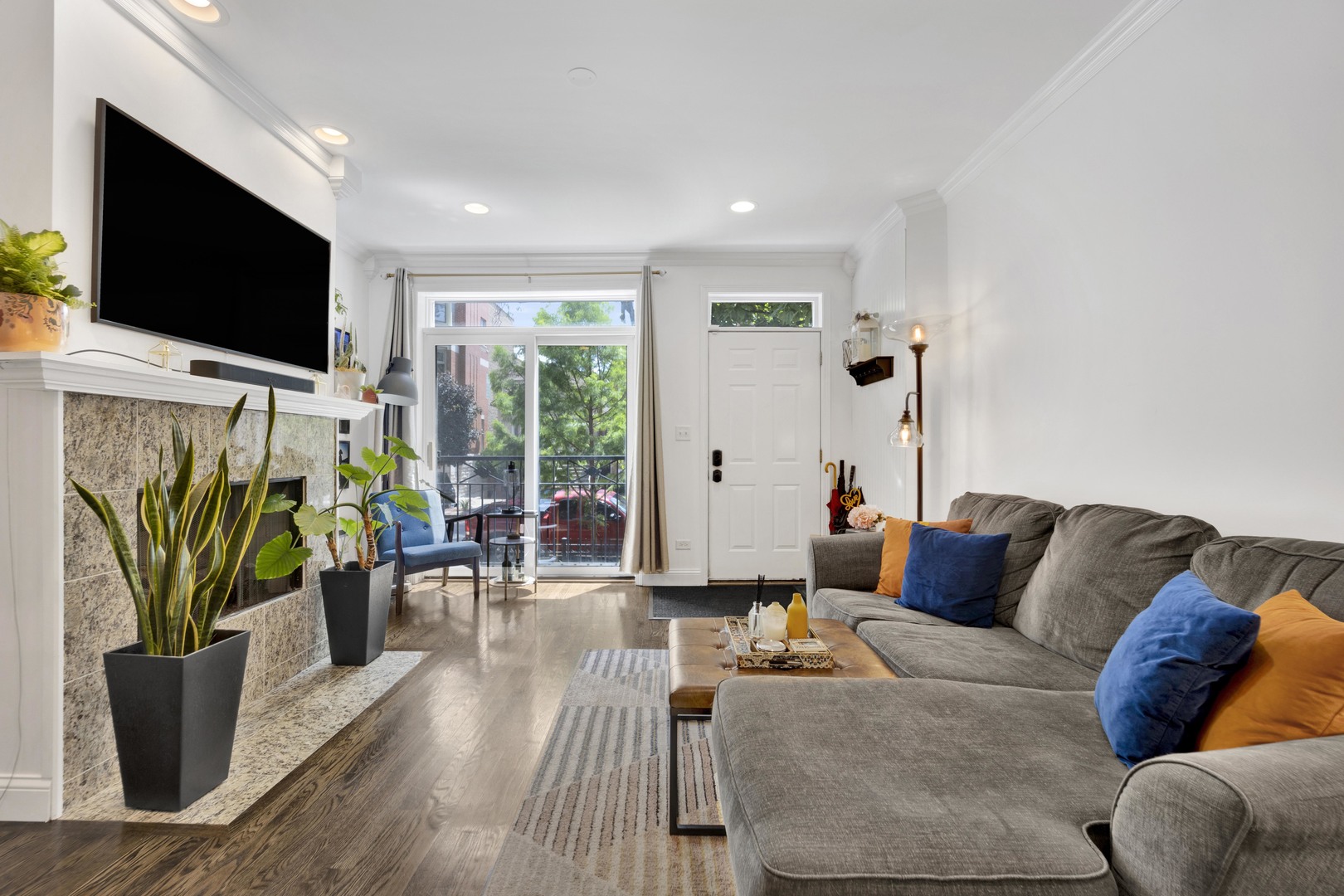 1428 W Lexington Street 1
