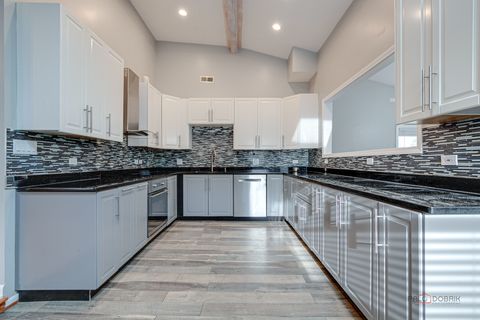 Tiny photo for 85 Kingman Lane, Hoffman Estates, IL 60169 (MLS # 12633539)