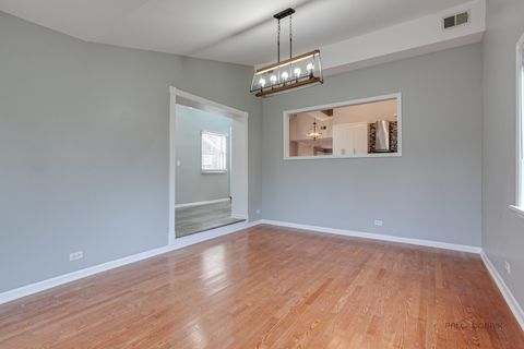 Tiny photo for 85 Kingman Lane, Hoffman Estates, IL 60169 (MLS # 12633539)
