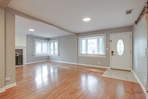 Tiny photo for 85 Kingman Lane, Hoffman Estates, IL 60169 (MLS # 12633539)