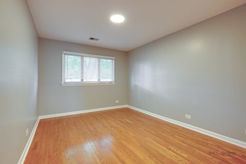 Tiny photo for 85 Kingman Lane, Hoffman Estates, IL 60169 (MLS # 12633539)