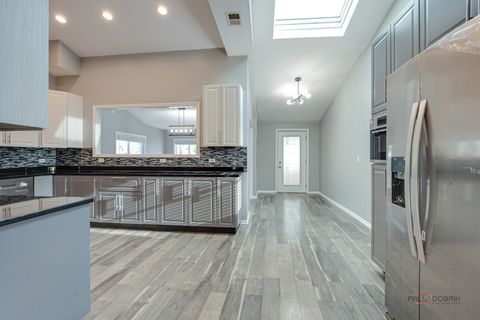 Tiny photo for 85 Kingman Lane, Hoffman Estates, IL 60169 (MLS # 12633539)