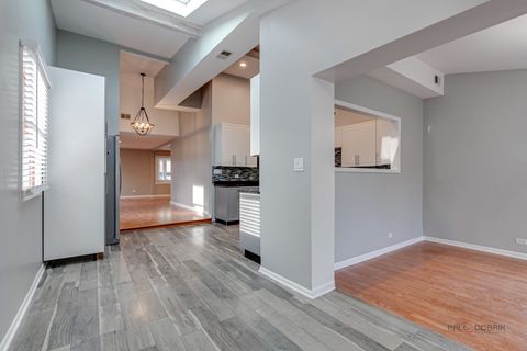 Tiny photo for 85 Kingman Lane, Hoffman Estates, IL 60169 (MLS # 12633539)