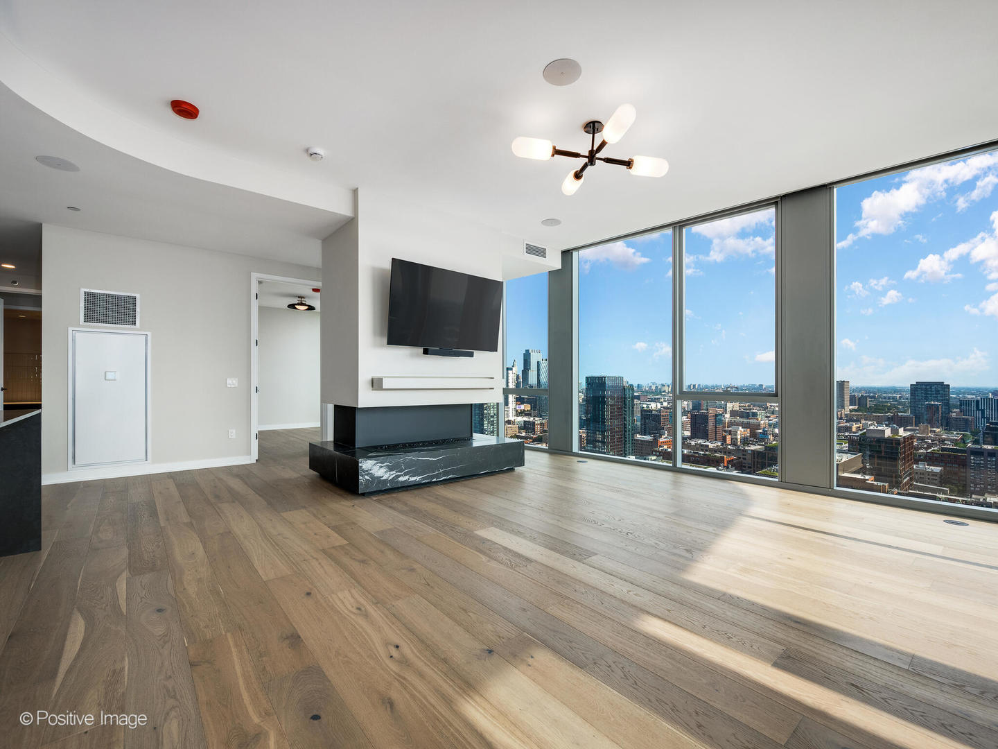 1114 W Carroll Avenue 3204