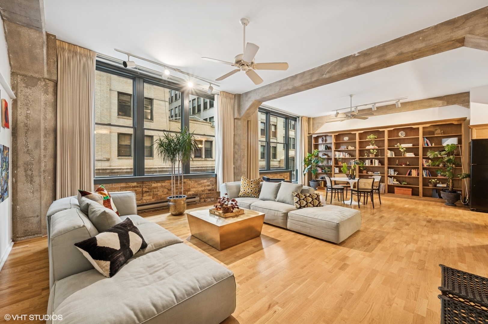 720 S Dearborn Street 204