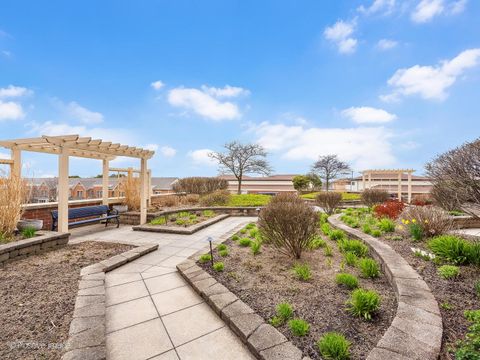 Tiny photo for 170 N Northwest Highway #407, Park Ridge, IL 60068 (MLS # 12329984)