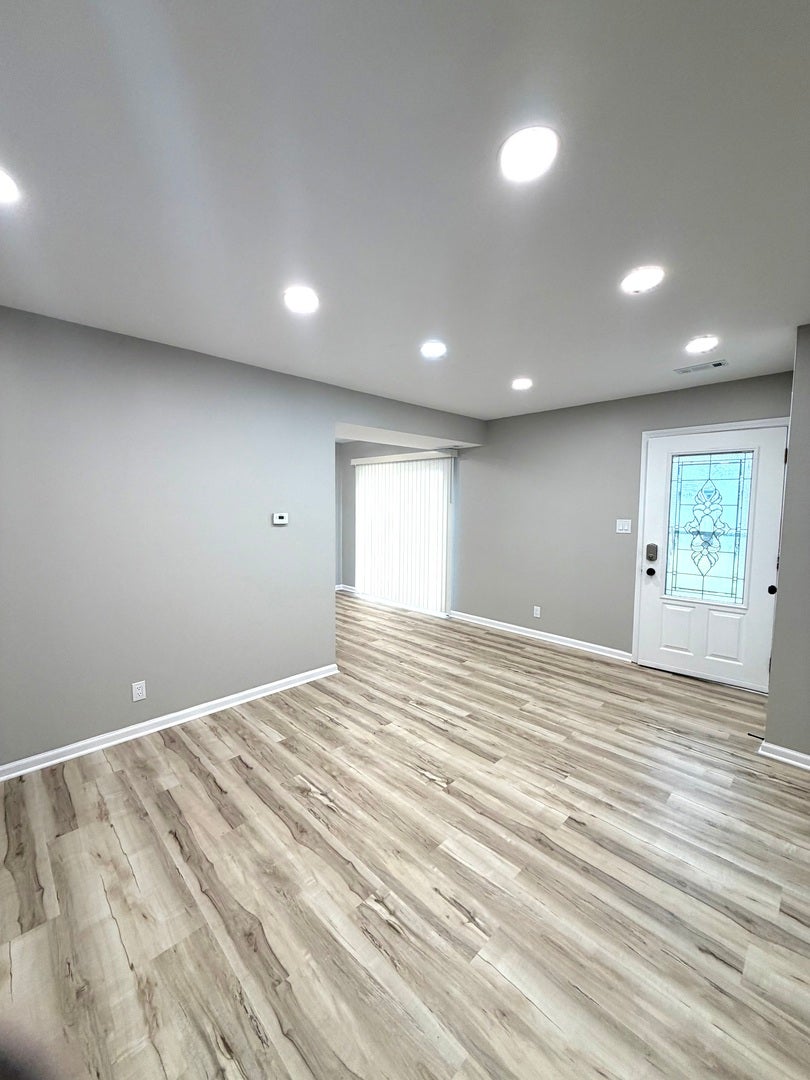 2338 Carnation Drive 1
