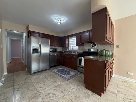 Tiny photo for 2845 W 91st Street, Evergreen Park, IL 60805 (MLS # 12788118)