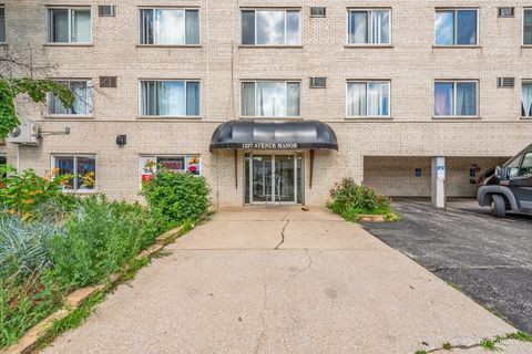Photo of 1227 S Harlem Avenue #514, Berwyn, IL 60402 (MLS # 12477599)
