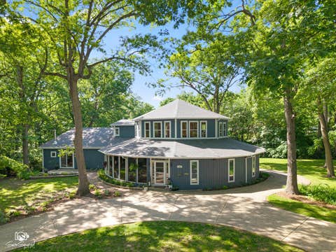 Photo of 1251 Woodland Court, Joliet, IL 60436 (MLS # 12721561)