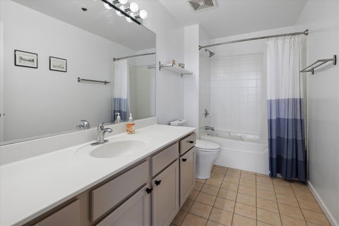 Tiny photo for 933 W Van Buren Street #801, Chicago, IL 60607 (MLS # 12759471)