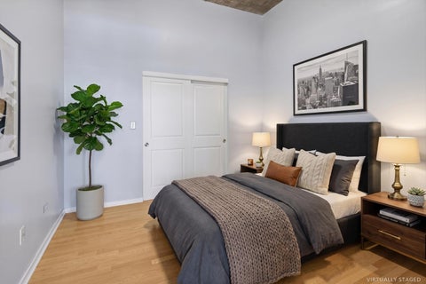 Tiny photo for 933 W Van Buren Street #801, Chicago, IL 60607 (MLS # 12759471)