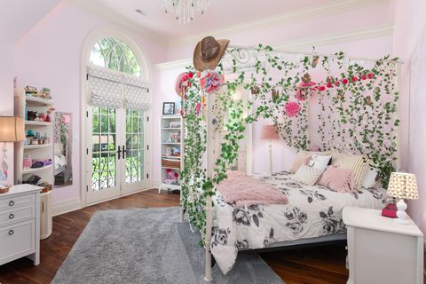 Tiny photo for 21 Forest Avenue, Naperville, IL 60540 (MLS # 12497564)