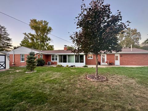 Tiny photo for 1919 Owens Drive, Bloomington, IL 61701 (MLS # 12491496)