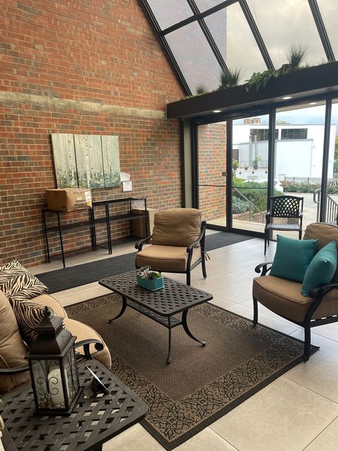 Tiny photo for 2 S Atrium Way #203, Elmhurst, IL 60126 (MLS # 12549205)