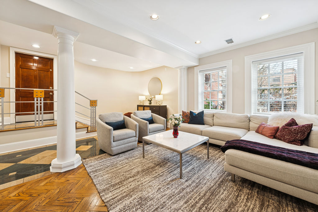 2734 N Mildred Avenue G