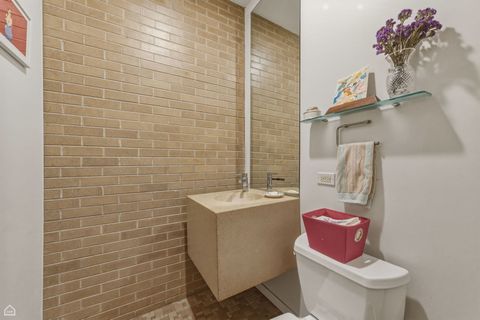 Tiny photo for 5631 S Blackstone Avenue, Chicago, IL 60637 (MLS # 12628450)