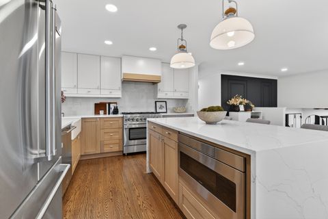 Tiny photo for 1338 Radcliffe Lane, Schaumburg, IL 60193 (MLS # 12580165)