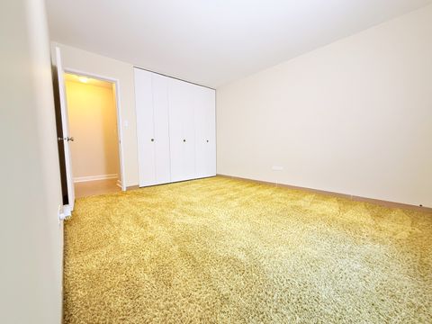 Tiny photo for 4250 Saratoga Avenue #L305, Downers Grove, IL 60515 (MLS # 12536295)