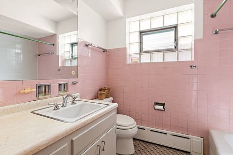 Tiny photo for 5353 N Nottingham Avenue, Chicago, IL 60656 (MLS # 12595173)