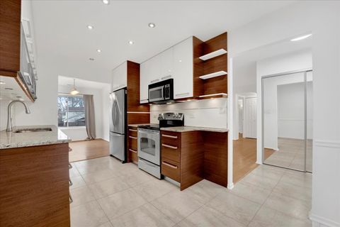 Tiny photo for 3085 PHEASANT CREEK Drive #212, Northbrook, IL 60062 (MLS # 12574700)