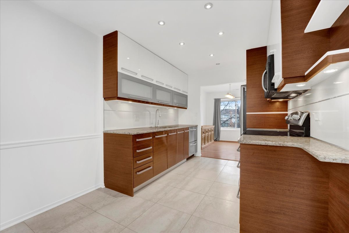 3085 PHEASANT CREEK Drive 212