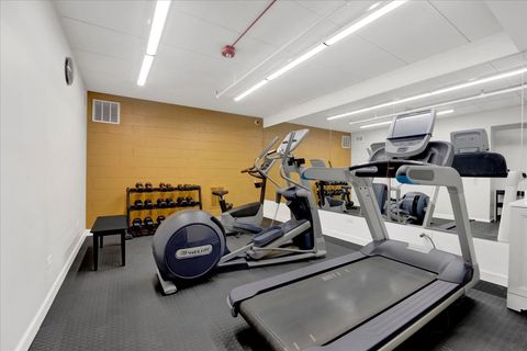 Tiny photo for 3085 PHEASANT CREEK Drive #212, Northbrook, IL 60062 (MLS # 12574700)