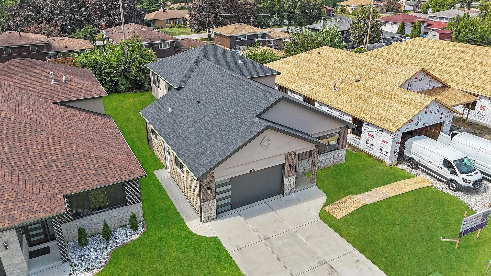 10738 S Worth Avenue