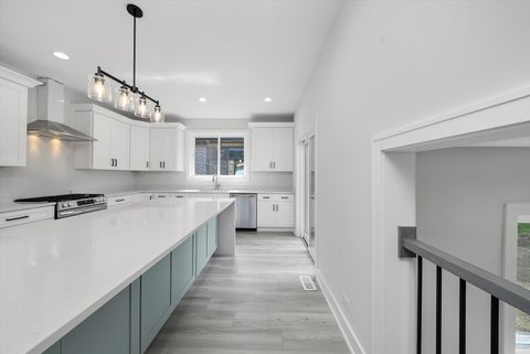 Tiny photo for Worth, IL 60482 (MLS # 12143347)