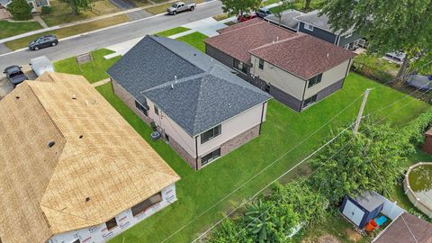 Tiny photo for Worth, IL 60482 (MLS # 12143347)